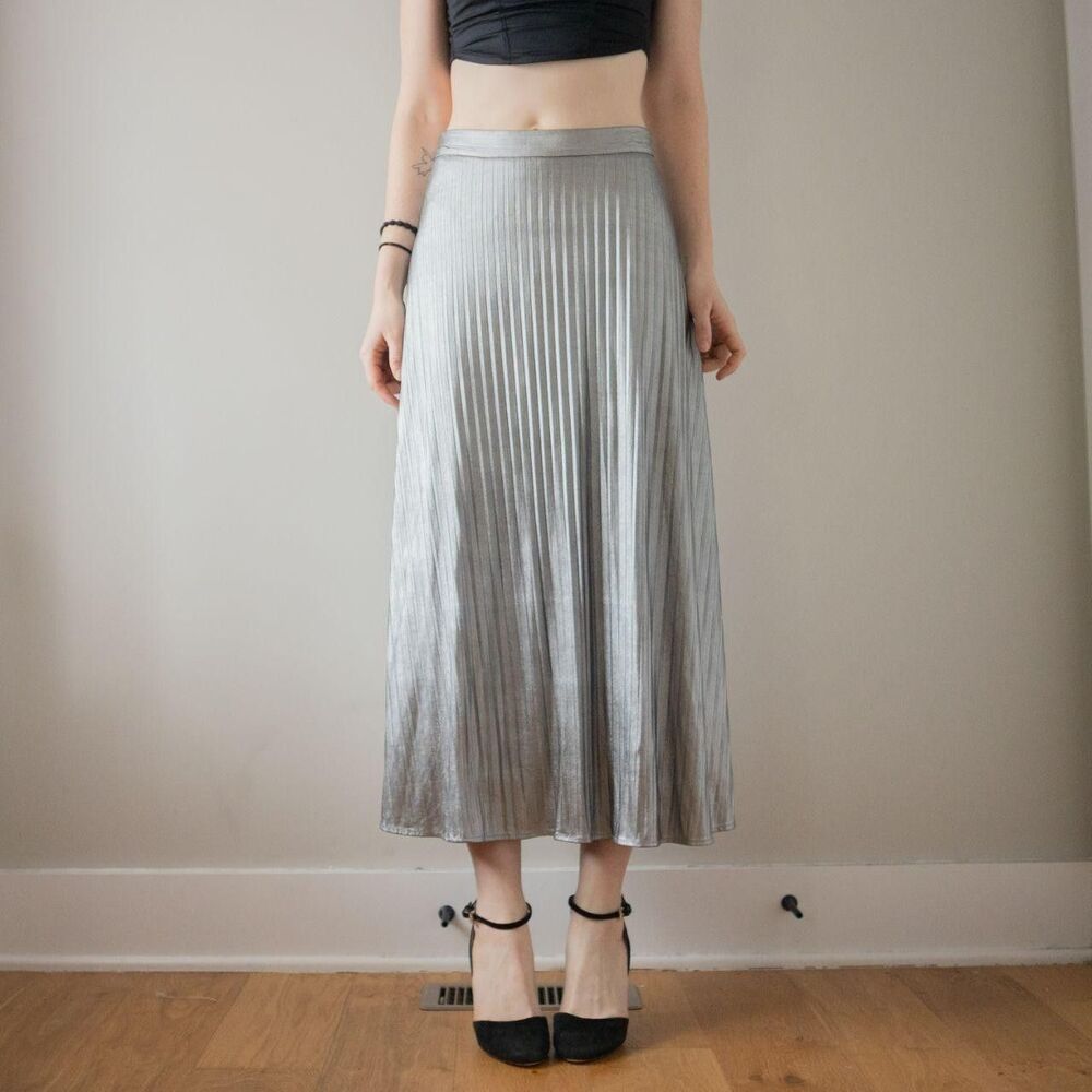 Silver Metallic Pleated Women's Skirt